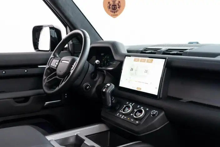 Land Rover Defender 2025 Model 90 3.0T P400 X-Dynamic HSE – фото 25