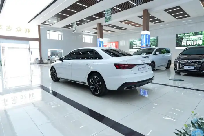 Audi A4 L 2023 Model 40 TFSI Luxury Dynamic Model – фото 4