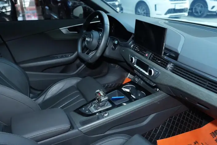 Audi A4 L 2023 Model 40 TFSI Luxury Dynamic Model – фото 12
