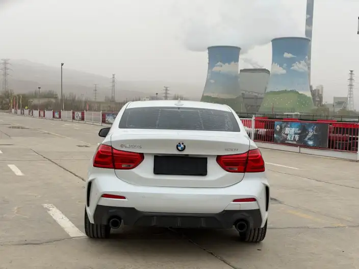 BMW 1 Series 2021 Model 120i M Sports Night Edition – фото 5