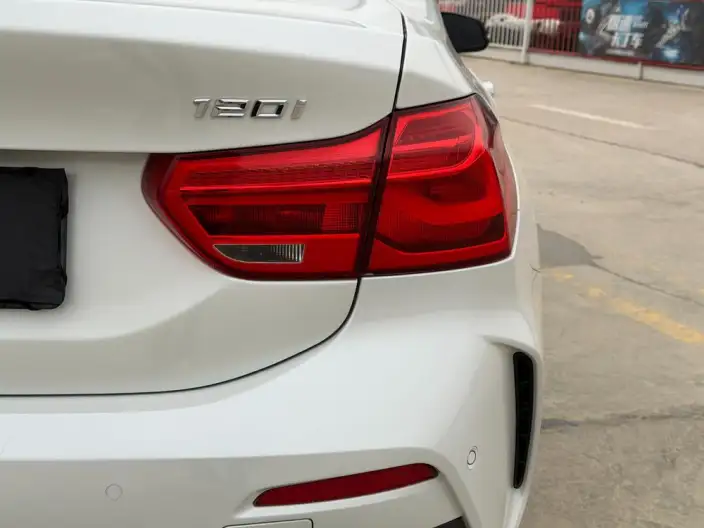 BMW 1 Series 2021 Model 120i M Sports Night Edition – фото 7