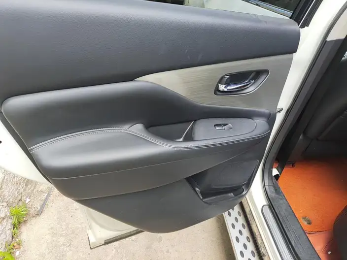 Nissan Murano 2021 Model 2.5L XL 2WD Smart Connect Deluxe Edition – фото 17