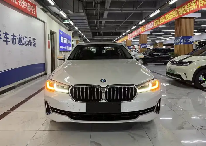 BMW 5 Series 2022 Model Facelift II 525Li Luxury Set – фото 2