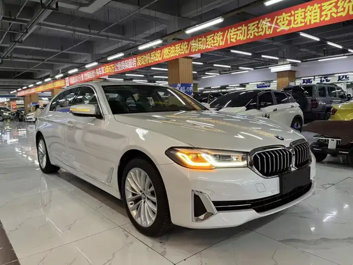 BMW 5 Series 2022 Model Facelift II 525Li Luxury Set – фото 3
