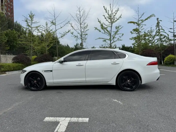 Jaguar XFL 2020 Model 2.0T P200 2WD Elite Edition – фото 4