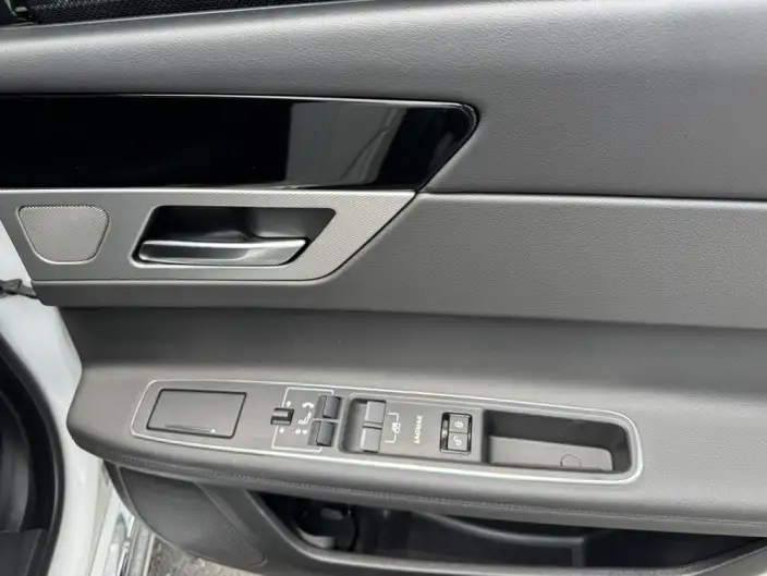 Jaguar XFL 2020 Model 2.0T P200 2WD Elite Edition – фото 14