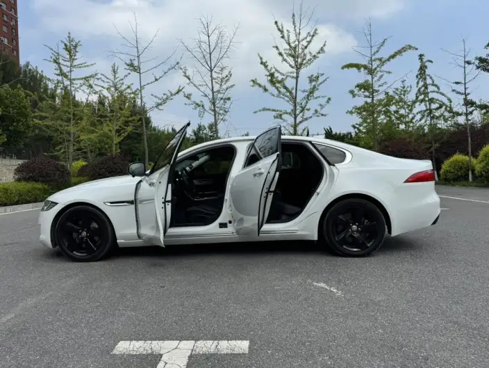 Jaguar XFL 2020 Model 2.0T P200 2WD Elite Edition – фото 20