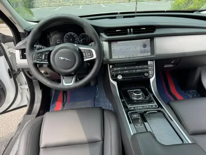 Jaguar XFL 2020 Model 2.0T P200 2WD Elite Edition – фото 22