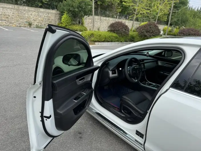 Jaguar XFL 2020 Model 2.0T P200 2WD Elite Edition – фото 27
