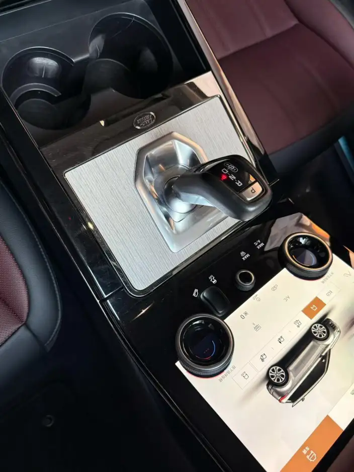 Range Rover Evoque 2022 Model Facelift Aurora L 249PS R-Dynamic Deluxe Edition – фото 4