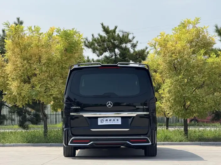 Viano 2023 Model 2.0T Elite Edition 7 seat – фото 4