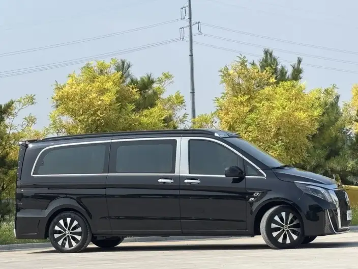 Viano 2023 Model 2.0T Elite Edition 7 seat – фото 6