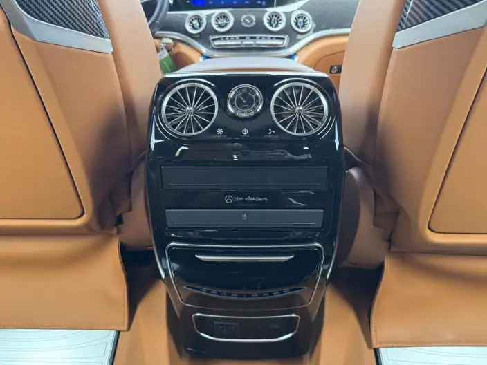 Viano 2023 Model 2.0T Elite Edition 7 seat – фото 8