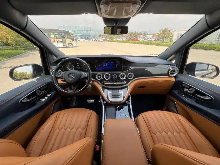 Viano 2023 Model 2.0T Elite Edition 7 seat – фото 14