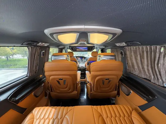 Viano 2023 Model 2.0T Elite Edition 7 seat – фото 16