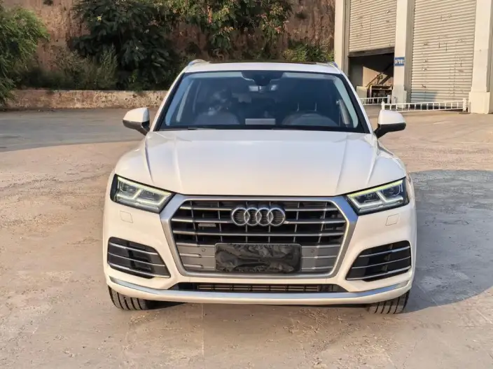 Audi Q5L 2020 Model 40 TFSI Rong Xiang Fashion Model – фото 2