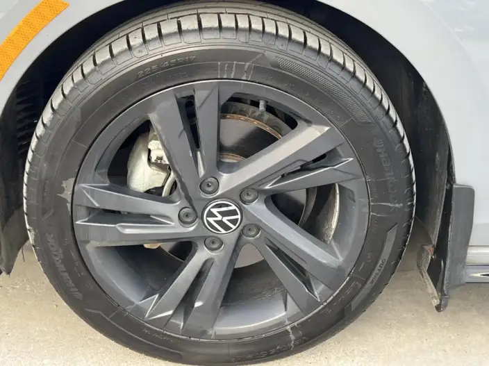 Volkswagen Golf 2023 Model Facelift 280TSI DSG R-Line Lite – фото 9