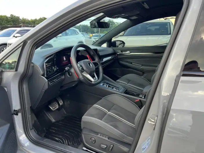 Volkswagen Golf 2023 Model Facelift 280TSI DSG R-Line Lite – фото 15