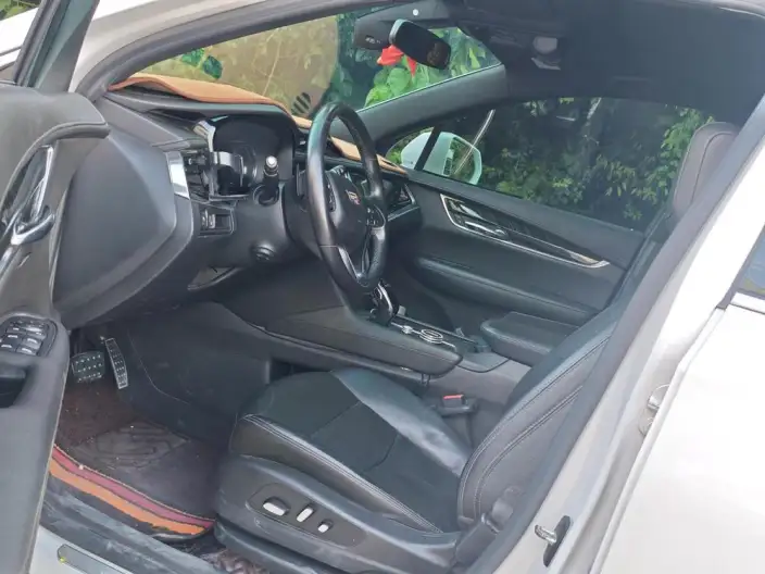 Cadillac XT6 2020 Model 28T VI seat 4WD Luxury Model – фото 7