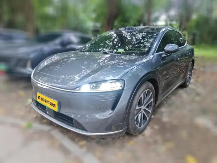 Luxeed R7 2024 Model EV 100kWh Max Rear Drive Edition – фото 1