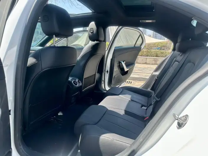 Mercedes-Benz A-class 2022 Model Facelift A 180 L Sports sedan – фото 9