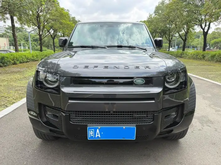 Land Rover Defender 2023 Model Facelift 110 P400 X-Dynamic HSE – фото 2