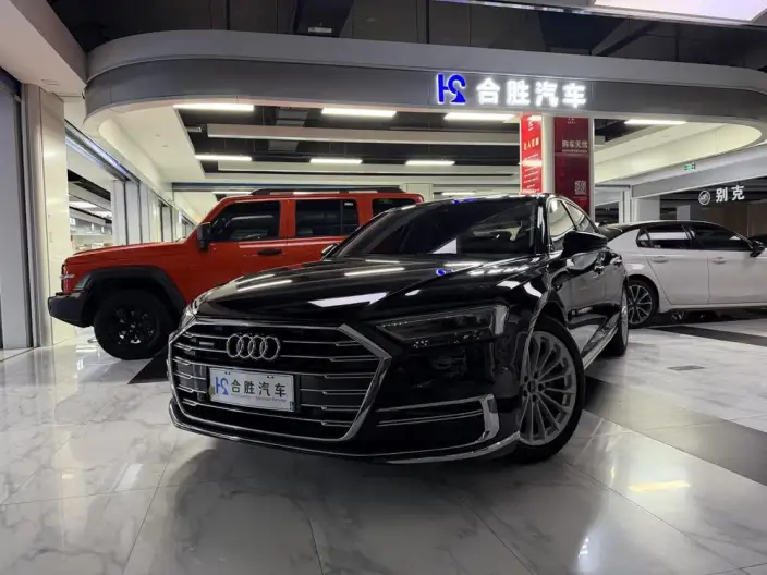 Audi A8 2021 Model A8L 50 TFSI quattro Comfort Model – фото 1