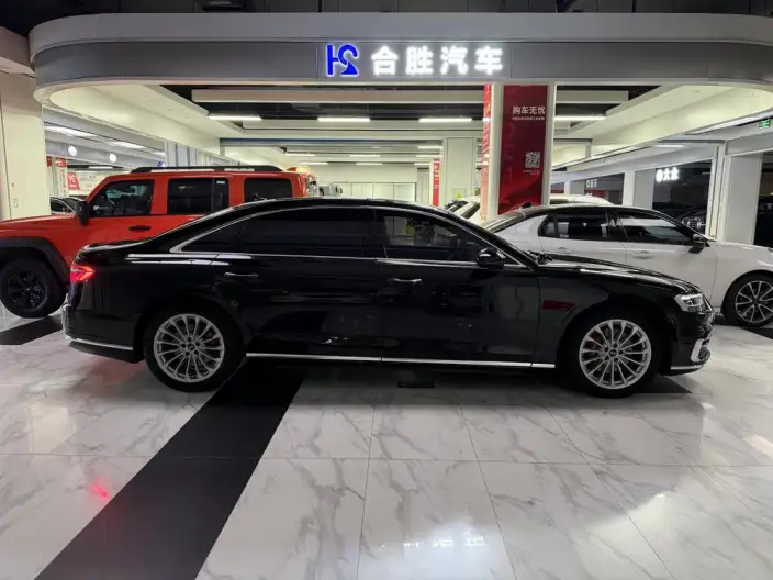 Audi A8 2021 Model A8L 50 TFSI quattro Comfort Model – фото 8