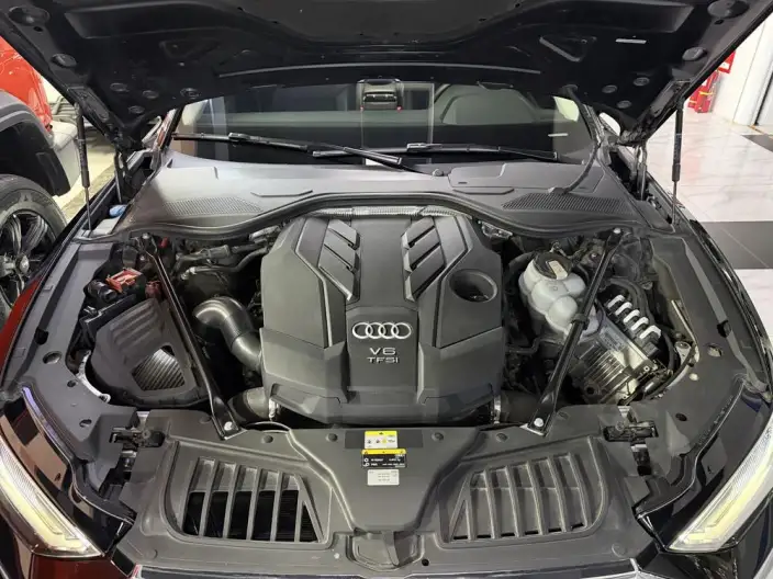 Audi A8 2021 Model A8L 50 TFSI quattro Comfort Model – фото 10