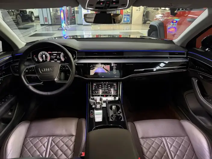Audi A8 2021 Model A8L 50 TFSI quattro Comfort Model – фото 24