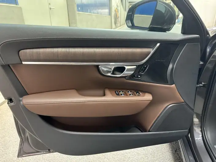 Volvo S90 2021 Model B5 Smart Range Deluxe Edition – фото 4