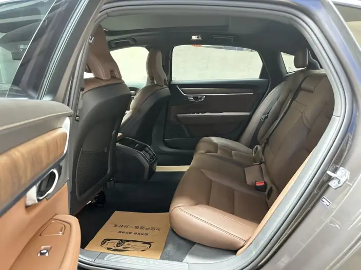 Volvo S90 2021 Model B5 Smart Range Deluxe Edition – фото 10