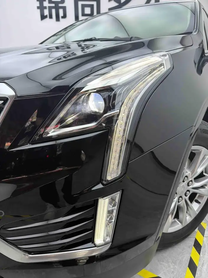 Cadillac XT5 2023 Model 2.0T 2WD Fashion Model – фото 13