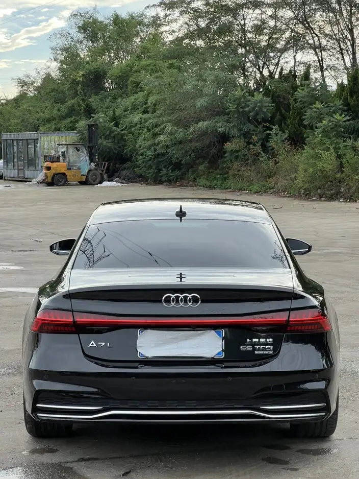 Audi A7 L 2024 Model 45 TFSI quattro Luxury Model – фото 5