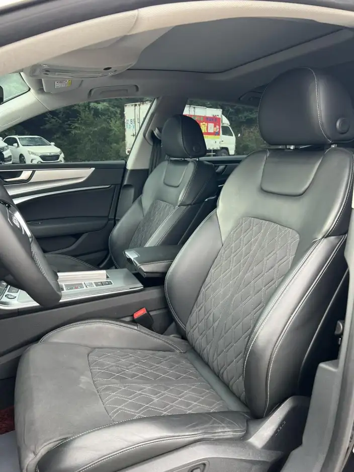Audi A7 L 2024 Model 45 TFSI quattro Luxury Model – фото 11