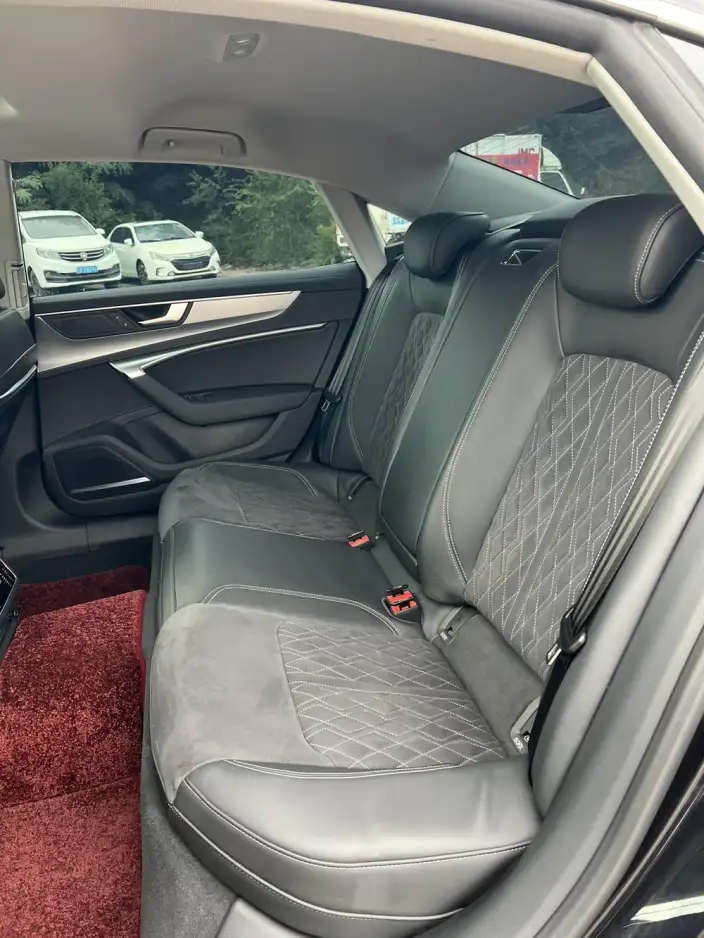 Audi A7 L 2024 Model 45 TFSI quattro Luxury Model – фото 12