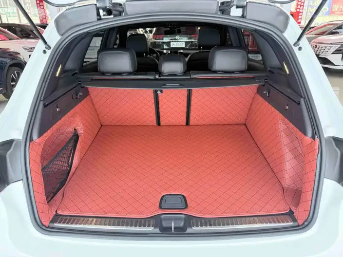 Mercedes-Benz GLC 2022 Model GLC 260 L 4MATIC Luxury Model – фото 31