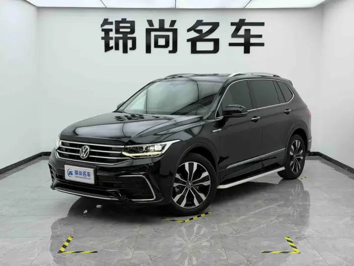 Volkswagen Tiguan L 2022 Model 330TSI Automatic 2WD R-Line Enjoy the version more – фото 1