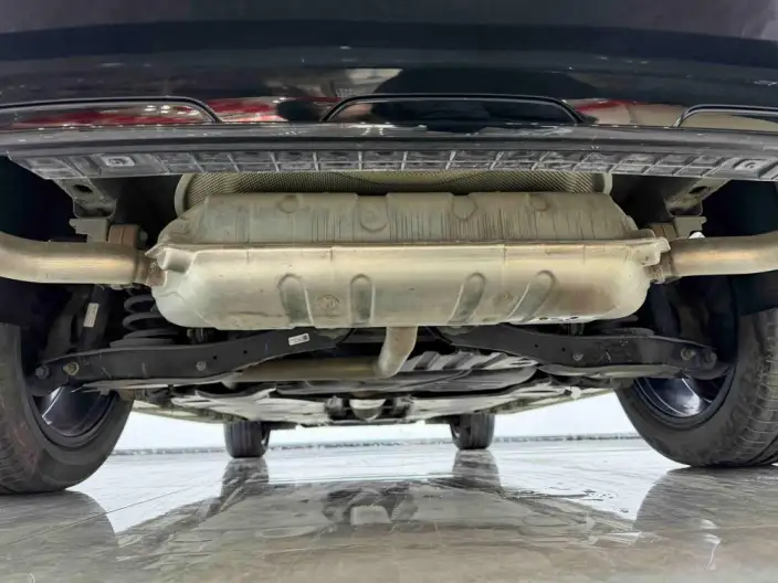 Volkswagen Tiguan L 2022 Model 330TSI Automatic 2WD R-Line Enjoy the version more – фото 10