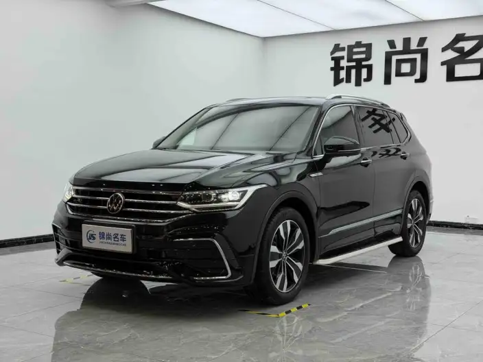 Volkswagen Tiguan L 2022 Model 330TSI Automatic 2WD R-Line Enjoy the version more – фото 13