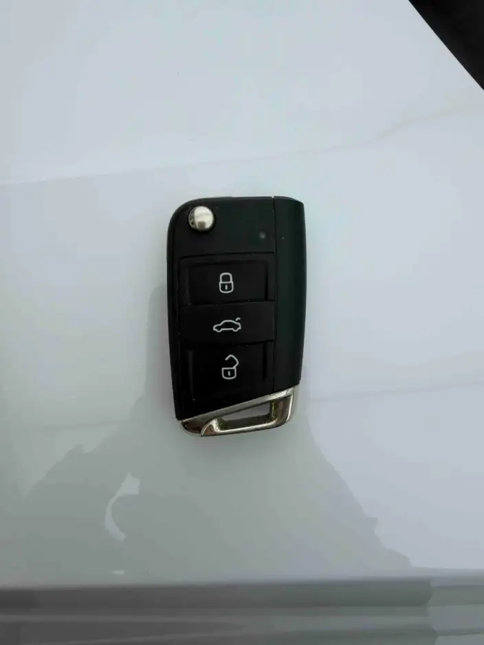 Volkswagen Tiguan L 2022 Model 330TSI Automatic 2WD R-Line Enjoy the version more – фото 14
