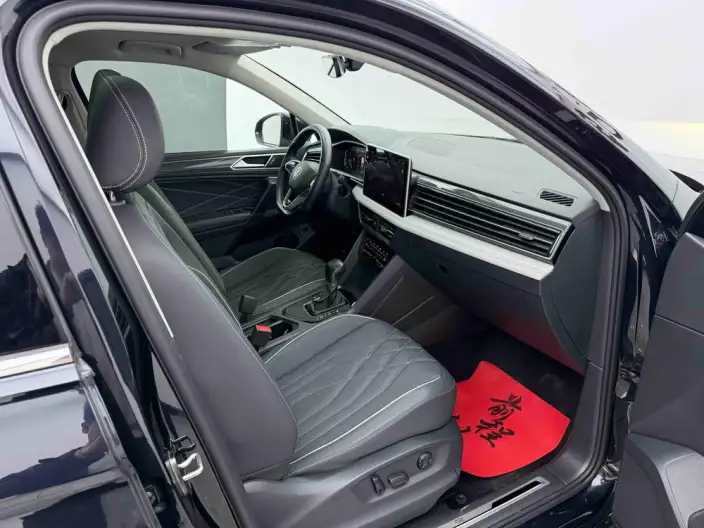 Volkswagen Tiguan L 2022 Model 330TSI Automatic 2WD R-Line Enjoy the version more – фото 16
