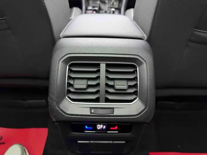 Volkswagen Tiguan L 2022 Model 330TSI Automatic 2WD R-Line Enjoy the version more – фото 17