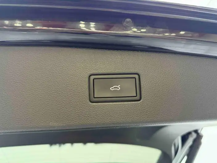 Volkswagen Tiguan L 2022 Model 330TSI Automatic 2WD R-Line Enjoy the version more – фото 18