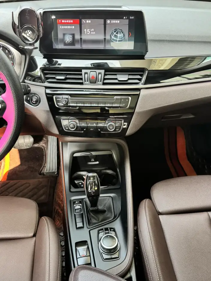 BMW X1 2020 Model sDrive25Li Leading Model – фото 6