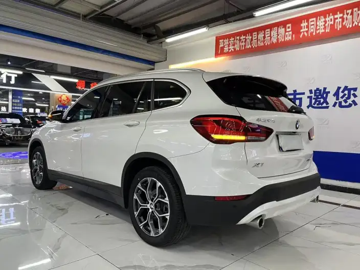 BMW X1 2021 Model sDrive25Li Leading Model – фото 4