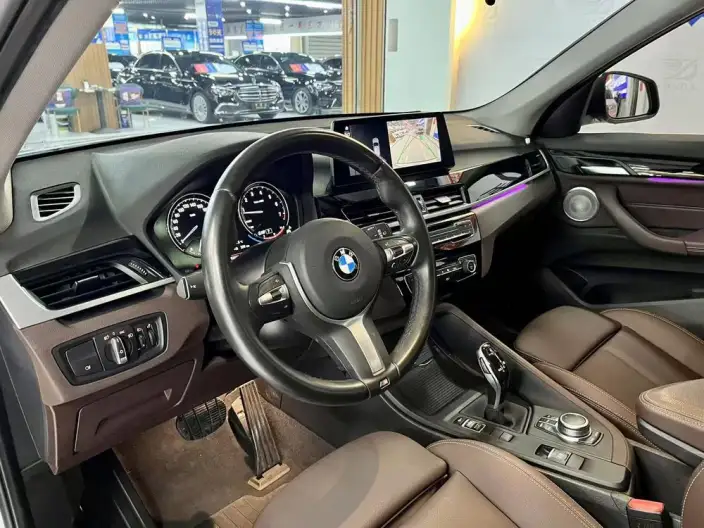 BMW X1 2021 Model sDrive25Li Leading Model – фото 12