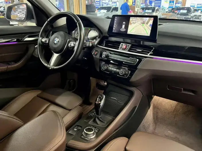 BMW X1 2021 Model sDrive25Li Leading Model – фото 13