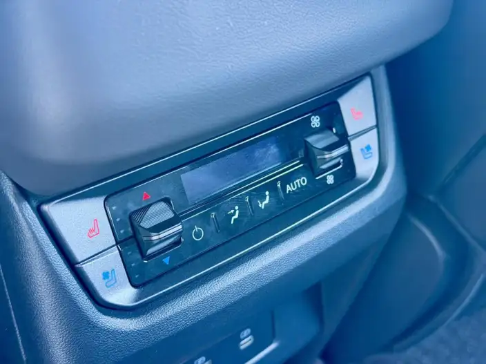 Ford Edge 2026 Model Ford Edge L 2.0T EcoBoost E Hybrid 4WD VII seat Supreme Model – фото 14