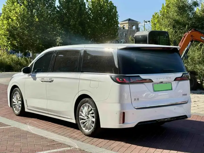 VOYAH Dreamer PHEV 2024 Model Ultra-long Endurance Premium Edition – фото 4
